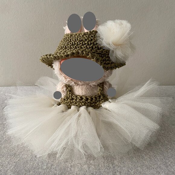 Handmade Crochet Green Cream Princess Tutu for 17cm Doll 2-Piece Set - Picture 1 of 6